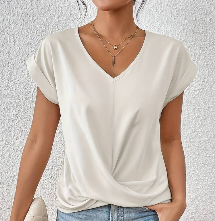 Luni | The perfect v-neck top